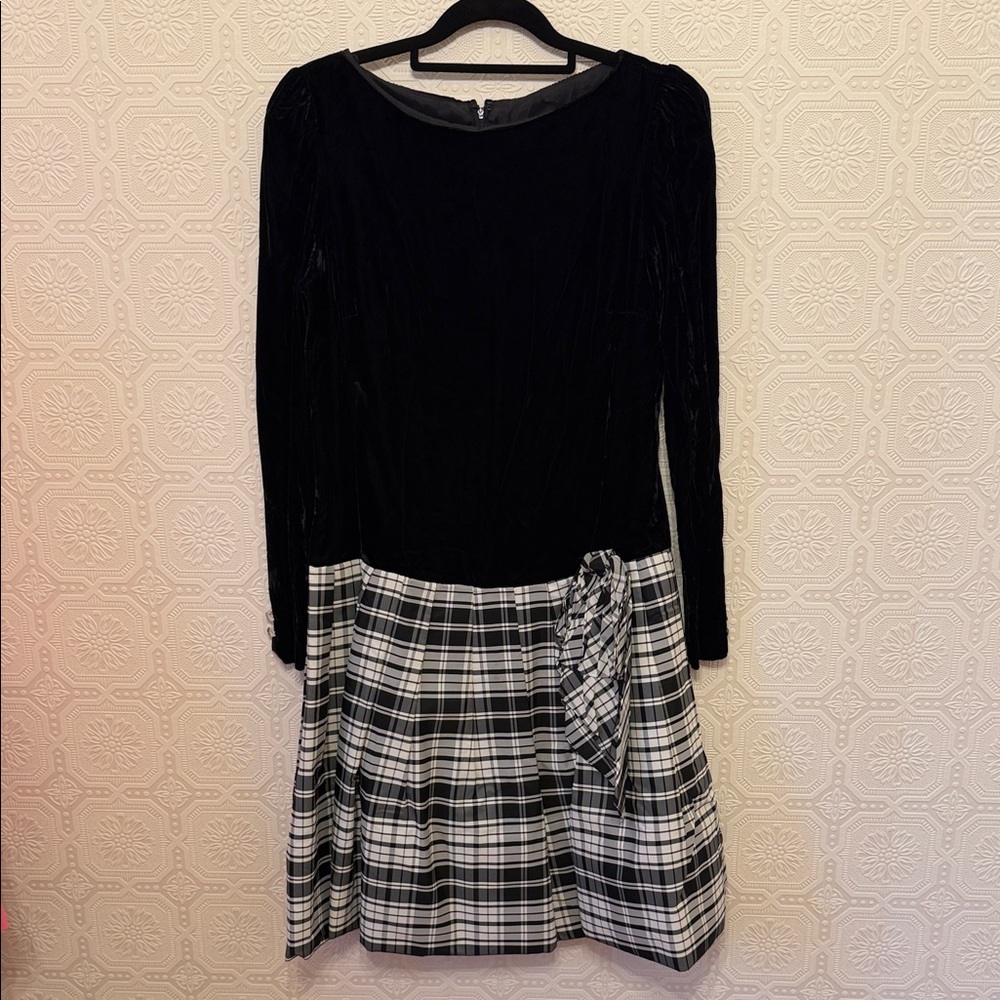 Vintage Black Velvet and Plaid Dress Size 6